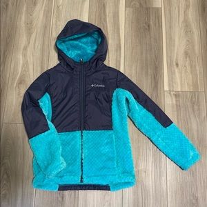 Columbia Sherpa jacket for girls. Sz 10/12 navy/teal in excellent used condition